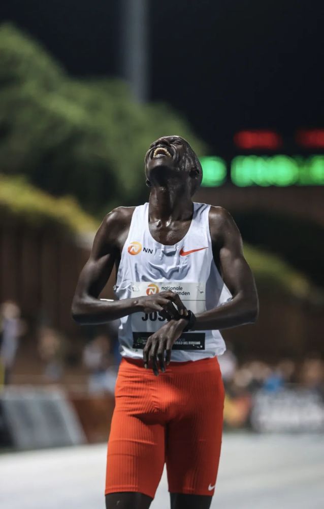 世界半马锦标赛丨切普特盖半马首秀长跑新王能否刷新记录