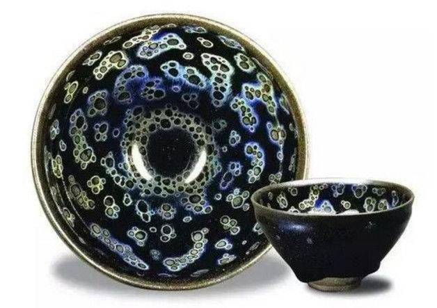 日本|中国大妈随手造的赝品，在日本的鉴宝节目竟成天价国宝