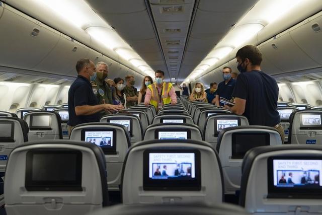 民航|美军宣布重大病毒研究成果：坐飞机时做好一件事，可挡住新冠侵袭