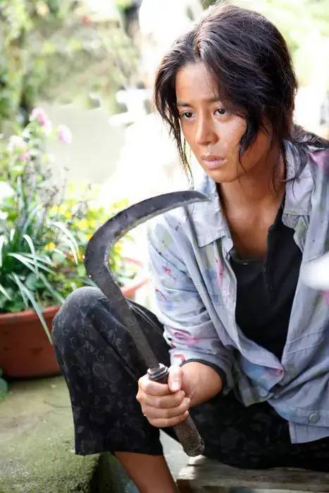 韩国最新科幻喜剧,妻子抓奸抓到外星人,脑洞大开,刷新三观!_腾讯新闻