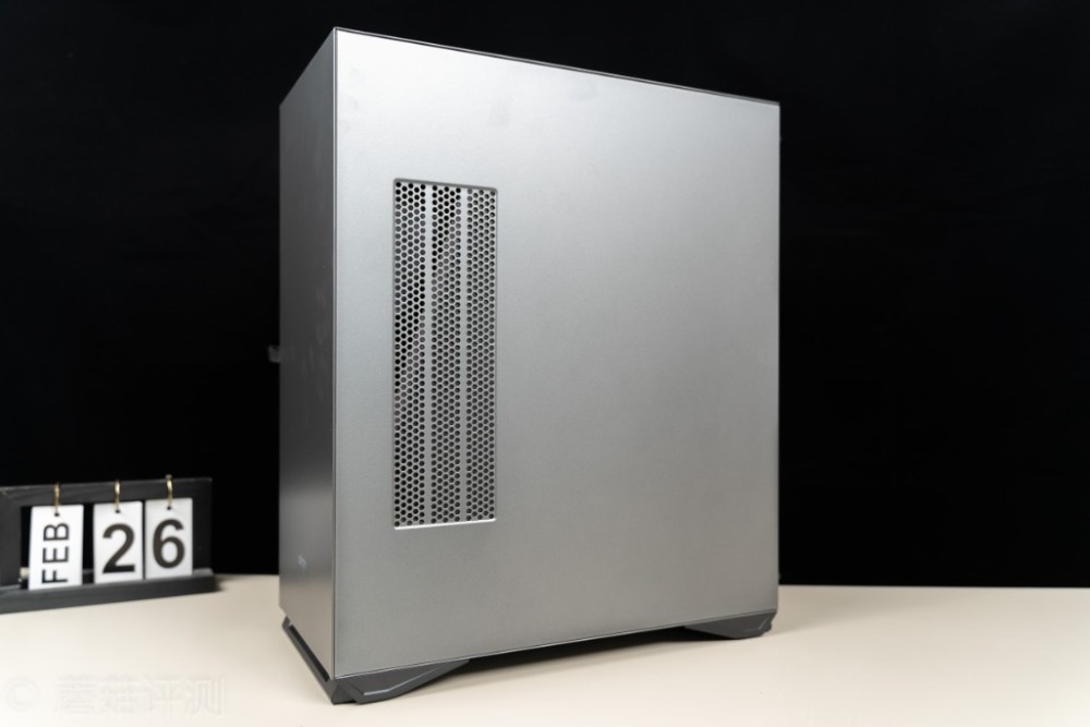 散热优秀,外观精致,爱国者(aigo)yogo m2 pro机箱 评测_腾讯新闻