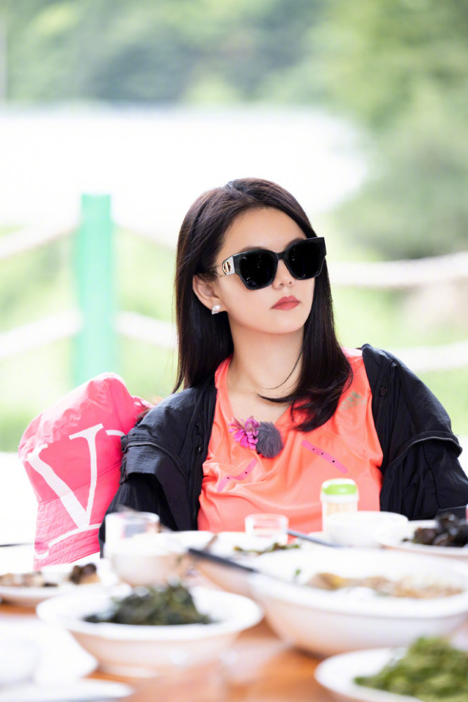 王岳伦|李湘王岳伦体验农家生活，生火做饭超接地气，夫唱妇随恩爱十足