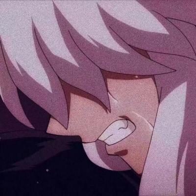 疼到骨髓里的qq个性签名这不就是你梦寐以求的长大吗你怎么不笑了