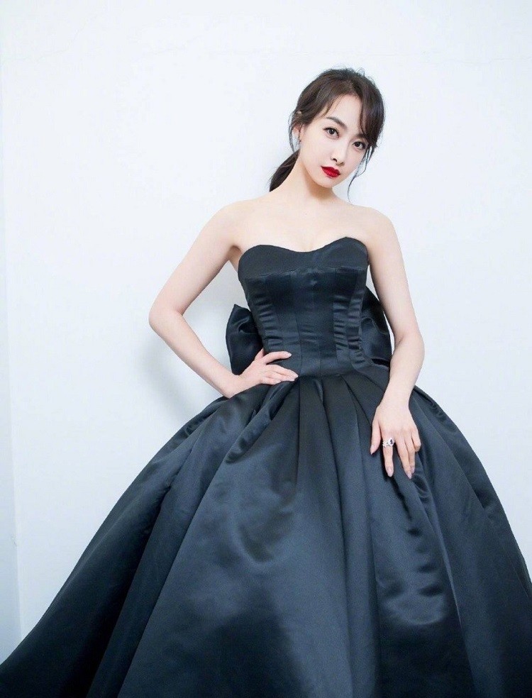 金鹰女神|金鹰女神观众喜爱女演员清票后，排名票数差距大，宋茜也太尴尬了