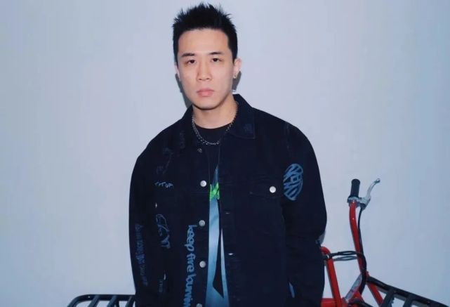 复出参加选秀,评委席上坐着昔日好友|红花会|rap|mercy|丁飞