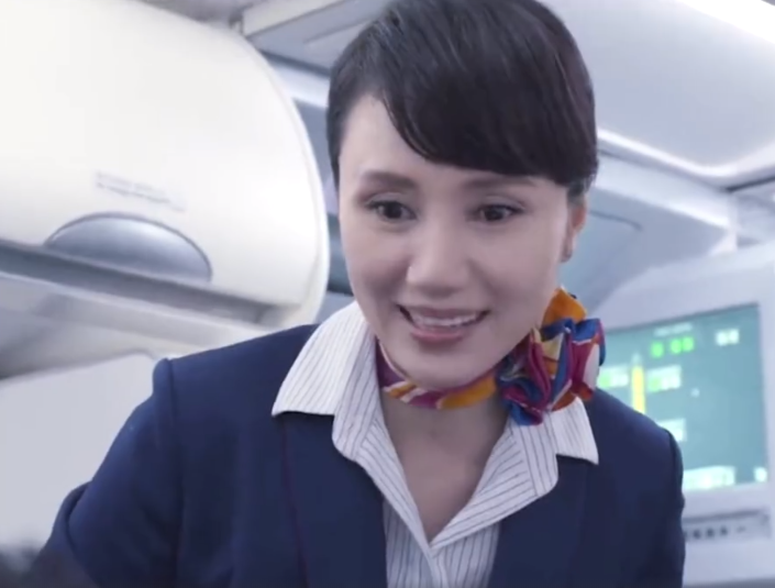 夏雨|夏雨为43岁袁泉送生日祝福，送香吻爱心撒狗粮，相爱20余年仍甜蜜