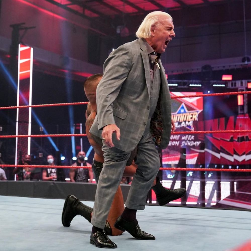 wwe冠军麦金泰尔称就算兰迪在公司坏事做尽最后也能逍遥法外