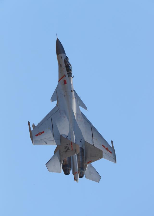 歼15高清大图走你