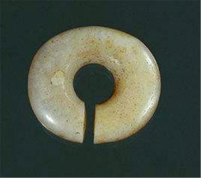 旧石器时代|服饰中的“统治欲望”：先秦服饰制度如何体现等级观念？