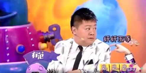 侯佩岑|侯佩岑回应昆凌盗图事件，却被网友骂戏多：昆凌不缺这个赞