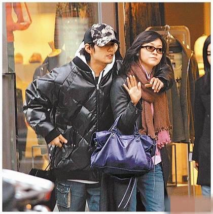 侯佩岑|侯佩岑回应昆凌盗图事件，却被网友骂戏多：昆凌不缺这个赞