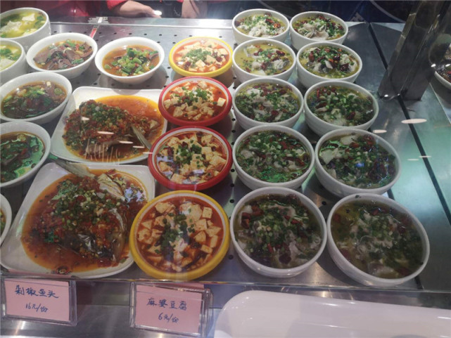 永不进中国的熊猫快餐在昆明开店了市民体验直呼太low