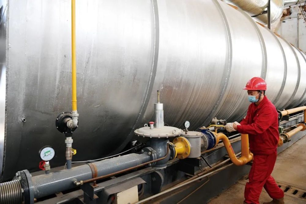 驯化蒸汽 突出重围——克拉玛依油田稠油油藏注蒸汽开发技术攻关纪实