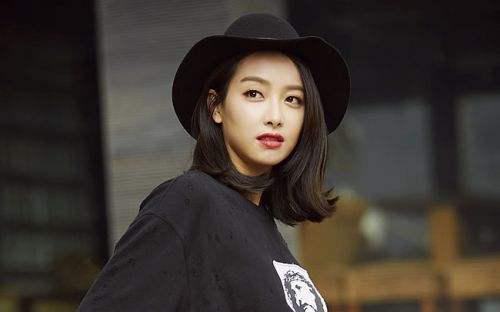 宋茜|宋茜当选金鹰女神，华丽的女神礼服背后，靠的不应该是实力吗？