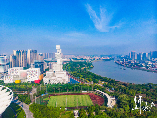 10余年鸿篇巨制,3000多亿资金加持下,如今的佛山新城,拥有比肩珠江