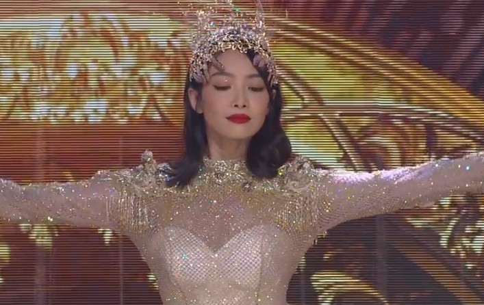 宋茜|金鹰女神宋茜华丽亮相，却被吐槽胳膊粗？镜头拉近，粉丝后悔投票