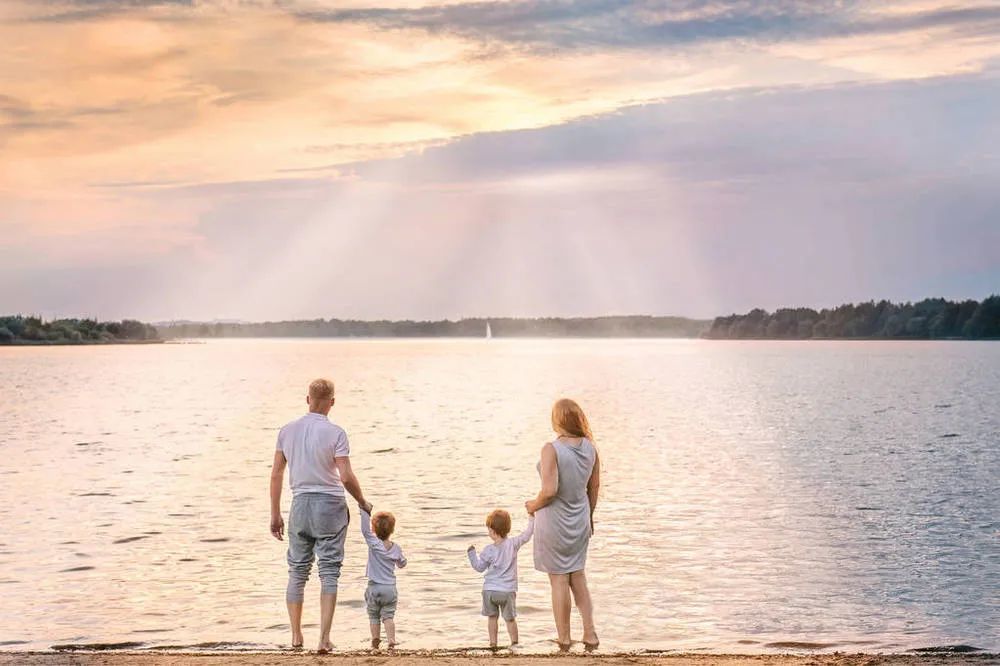 绑架|什么是家？整整读了五遍，太透彻了