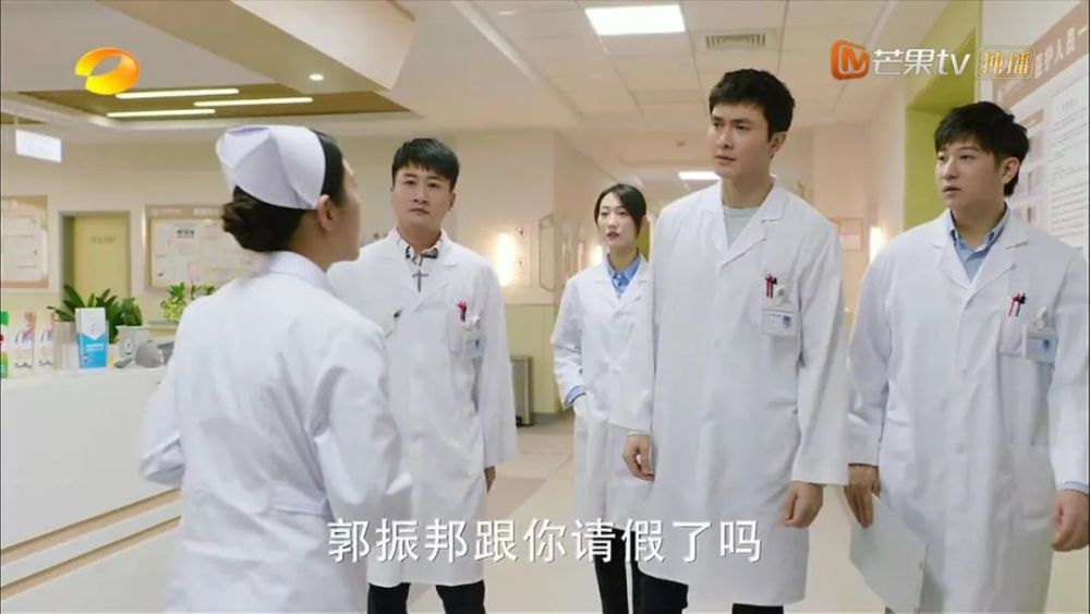 白百何|跟白百何比，蒋欣这回真的不太行…