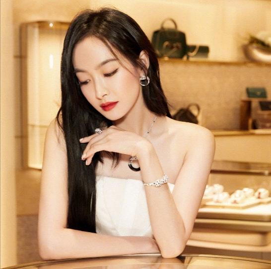 金鹰奖|金鹰奖宋茜清掉50万票后第一换人，王一博清掉70万票仍是第一