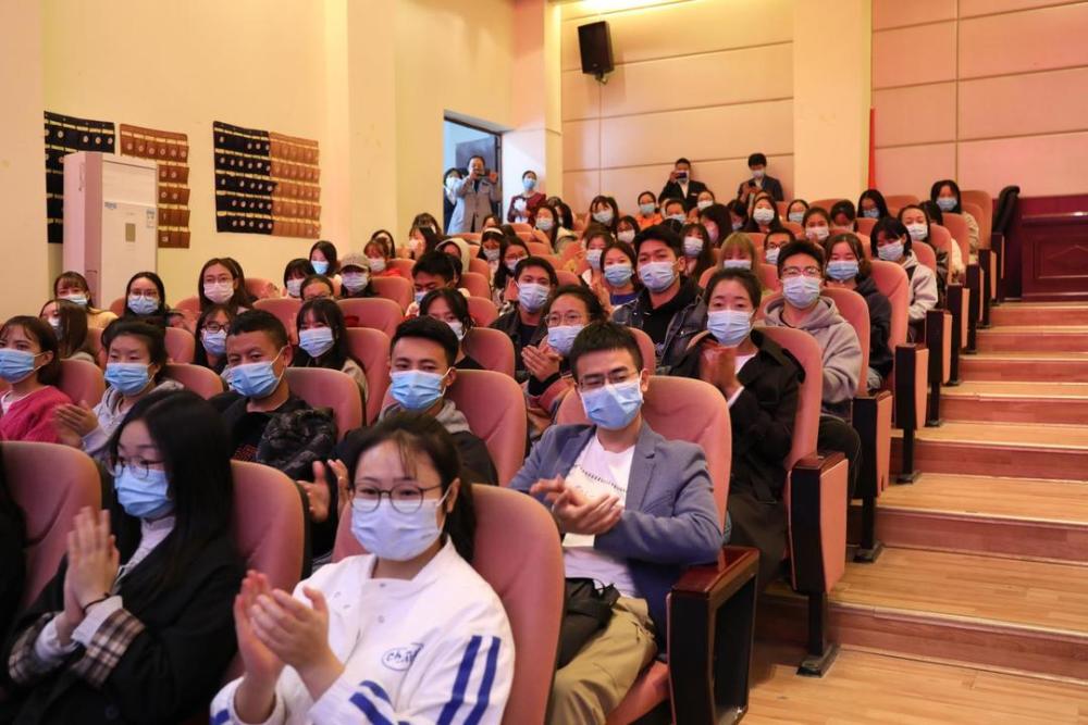 悬崖村|《悬崖村》作者讲“悬崖村”：7年前，村民们曾不相信会改变