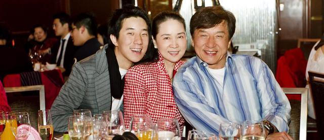 刘德华|刘德华、杨颖、郭敬明、成龙儿子贺岁档正面交锋，谁的胜算更大？