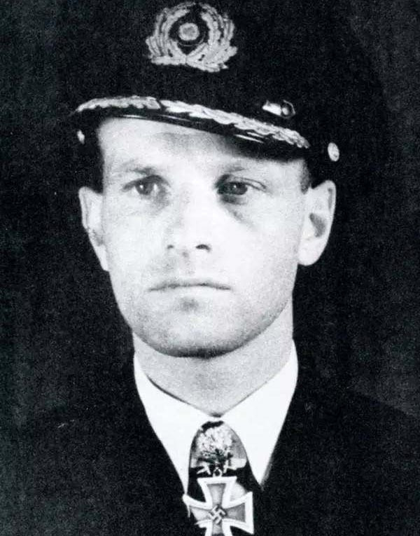 今天我们要介绍的,便是其中的代表人物:沃尔夫冈·吕特.