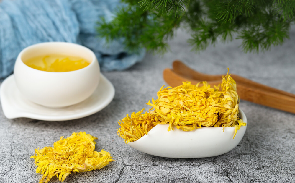 肝脏|晚上睡觉有这3个异常，说明肝脏快“顶不住”，希望你一个不占