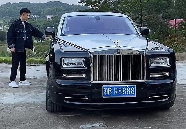 他从宾利到怒提劳斯,如今坐拥1600万粉丝,网友:带货达人