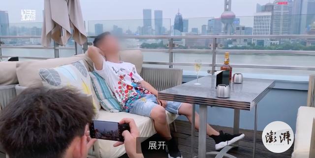 华为|华为总裁千金1张饭局照，曝光残酷真相：一次500，过不上名媛生活