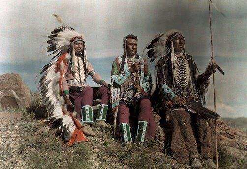 美国人对印第安人进行了种族灭绝当然不是了