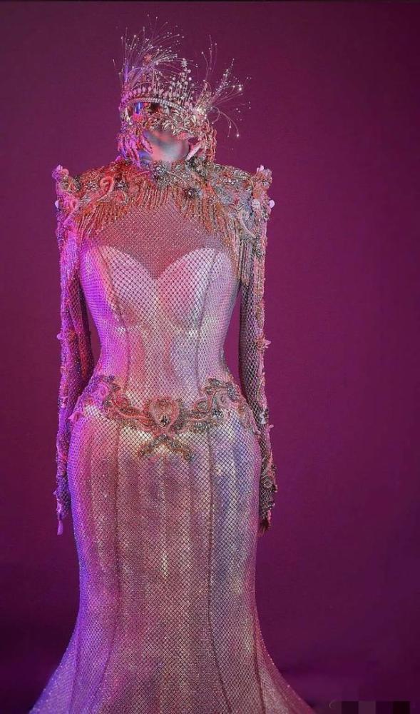 宋茜|宋茜金鹰女神礼服快被网友玩坏了，设计师发文挽尊暗怼观众被狂喷