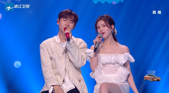 赵露思|秋季盛典女星：赵露思斜方肌壮欧阳娜娜脸宽，baby特写最佳