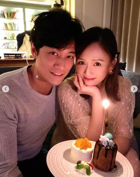 陈乔恩|陈乔恩带男友与舒淇等小聚，两人当众贴脸合影甜掉牙，超有夫妻相