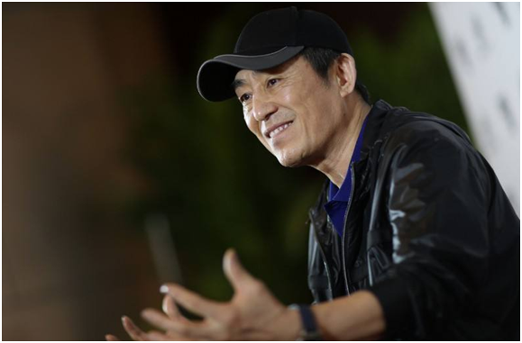 张艺谋|39岁陈婷发视频，为张艺谋新片助力，两人20年恩爱如初