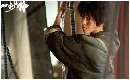 张艺谋|39岁陈婷发视频，为张艺谋新片助力，两人20年恩爱如初