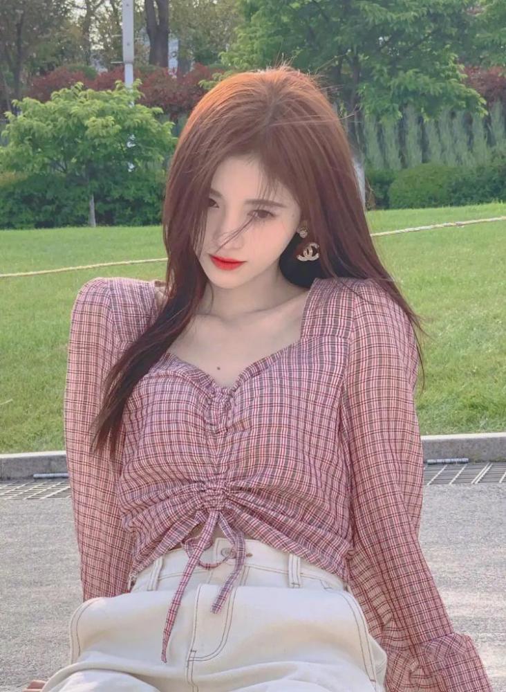 鞠婧祎|鞠婧祎再次被爆耍大牌？保镖拍飞拍照者手机，视若无睹不阻止