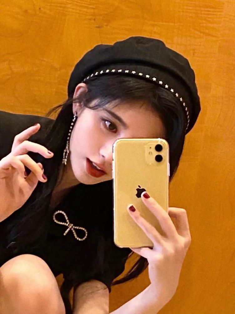 鞠婧祎|鞠婧祎再次被爆耍大牌？保镖拍飞拍照者手机，视若无睹不阻止