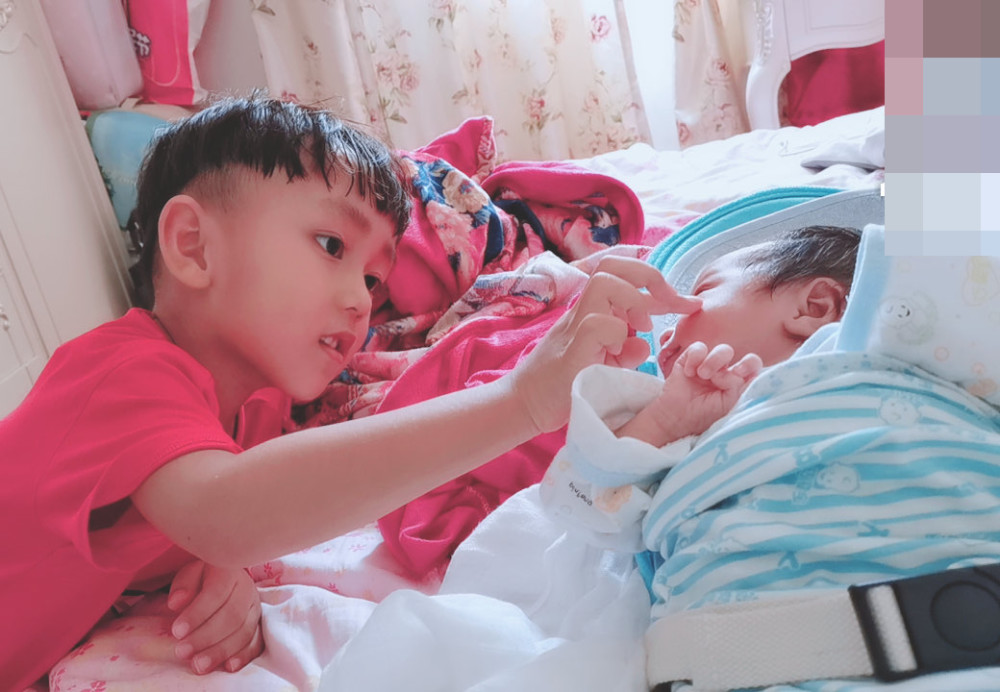 玫洛格乐队|32岁云南美女歌手李娇死因公开，丈夫悲痛发讣告