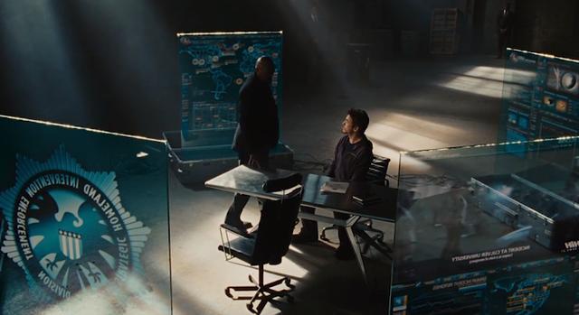 钢铁侠彩蛋细节:托尼出道就挑衅x战警?黑科技眼镜暗指他的初心