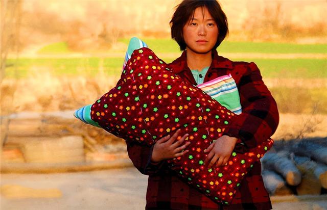 女大学生被拐卖至山村,比"眼盲"更可怕的是"心盲"|盲山|白雪梅