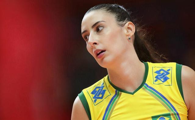 同时也希望自己能入选巴西女排东京奥运会的名单,按照谢拉如今的年龄