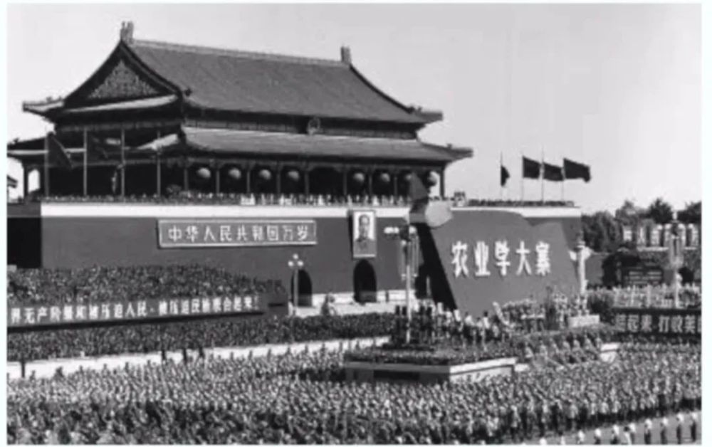 天安门|亲历者揭秘：天安门50年前为什么秘密重建？城楼发生了什么变化？