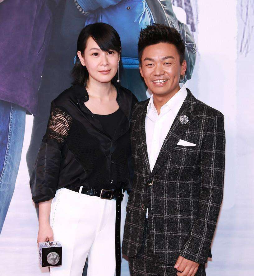 50岁刘若英和35岁王宝强,关系有多好?一切都从天下无贼说起!_腾讯新闻