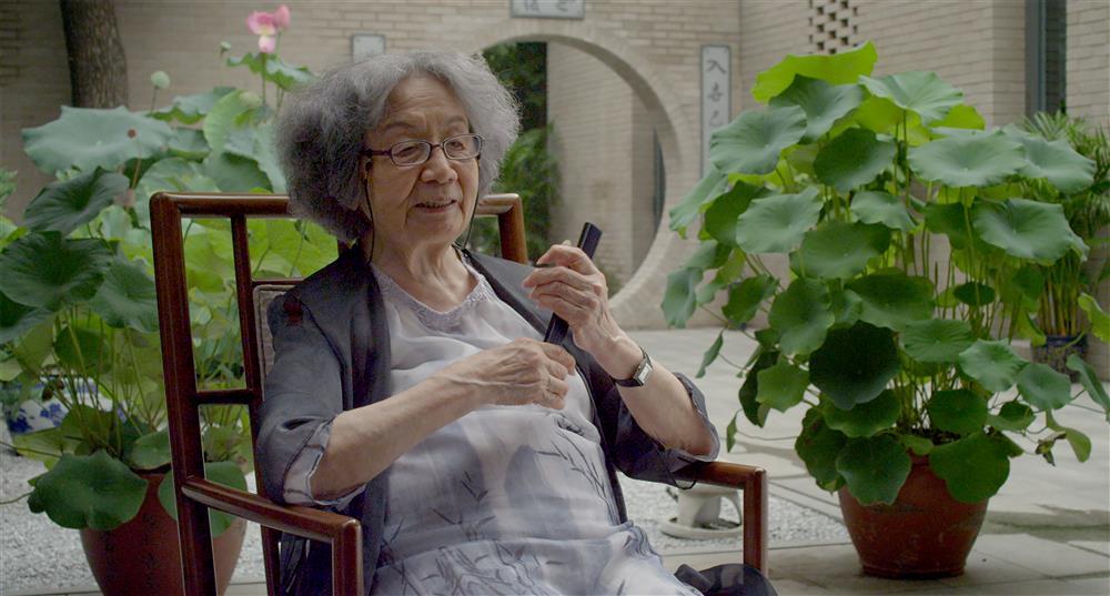 叶嘉莹|96岁叶嘉莹唯一授权的传记电影上映，讲述诗词大家的传奇人生