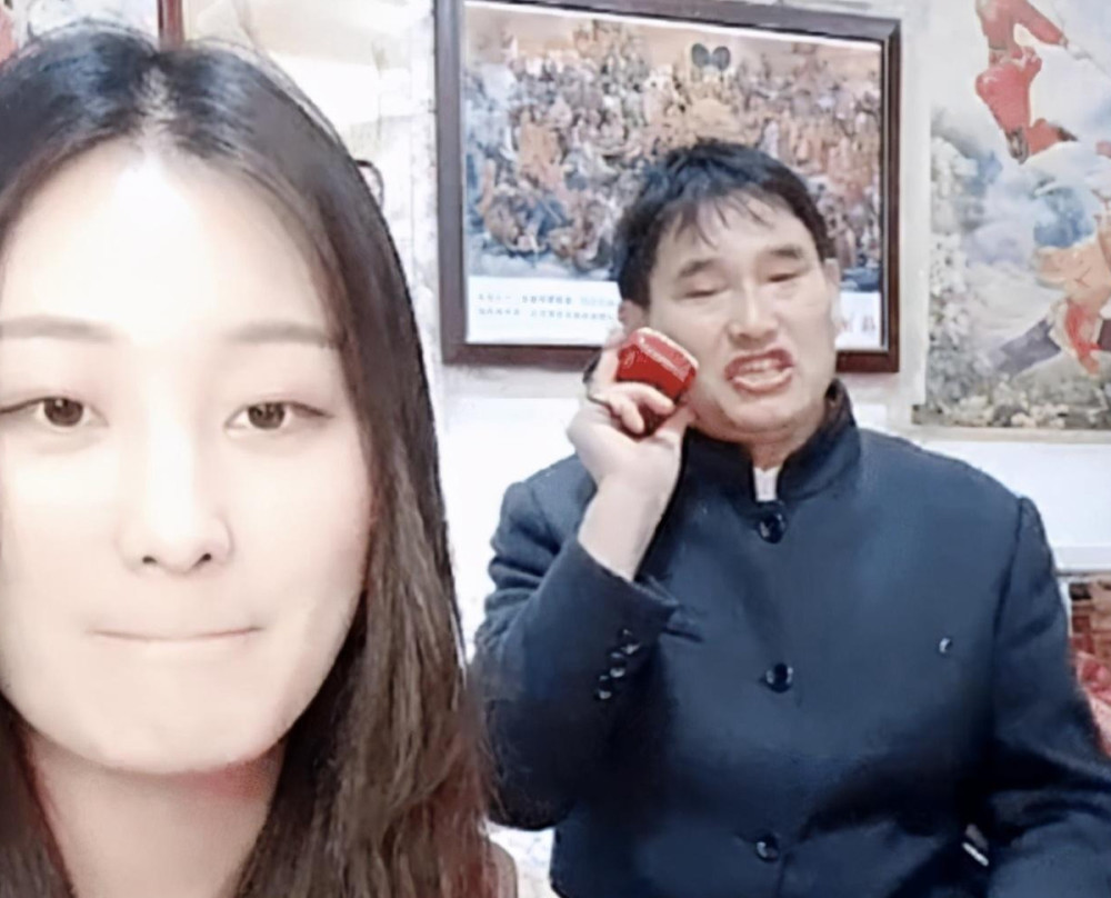 朱之文|朱之文儿媳直播翻车，冷落老公力捧亲弟弟，网友却喊走开！