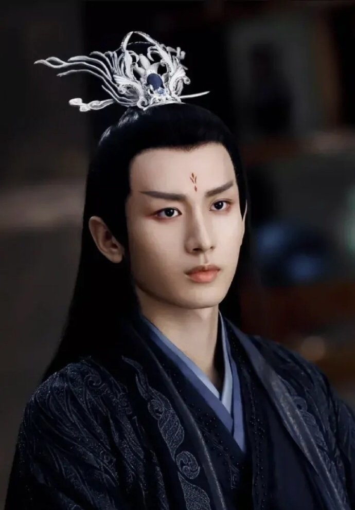 资源太好曝杨紫成毅重紫明年三月开机能成为下一个花千骨吗