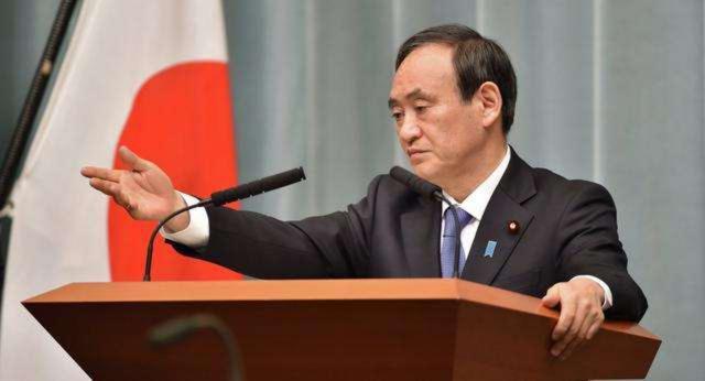 支持率骤降日本首相菅义伟新官上任便面临下台窘境