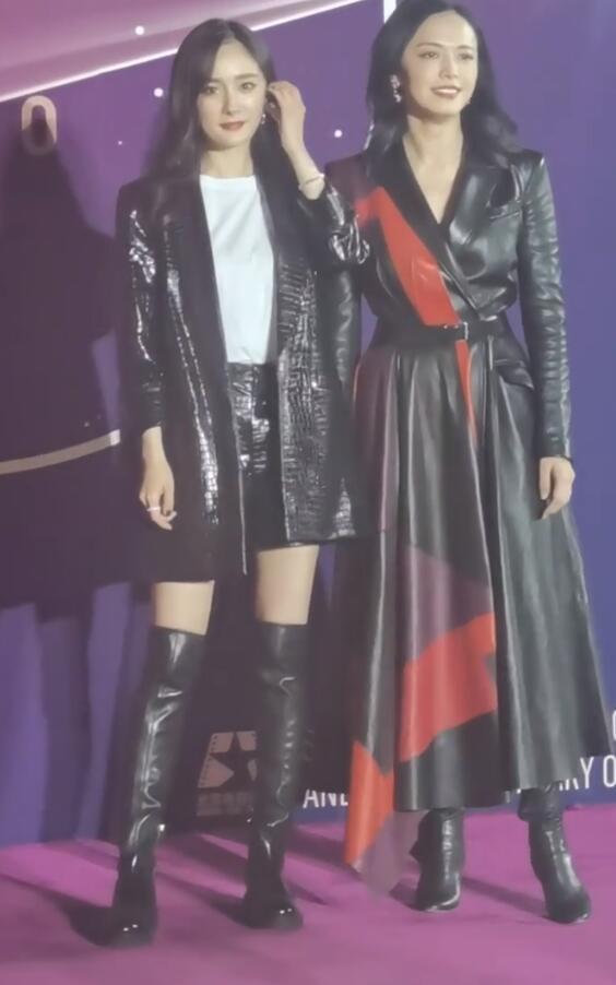 杨幂|北电校庆众女星红毯斗艳：杨幂姚晨牵手同框，关晓彤杨紫秀长腿