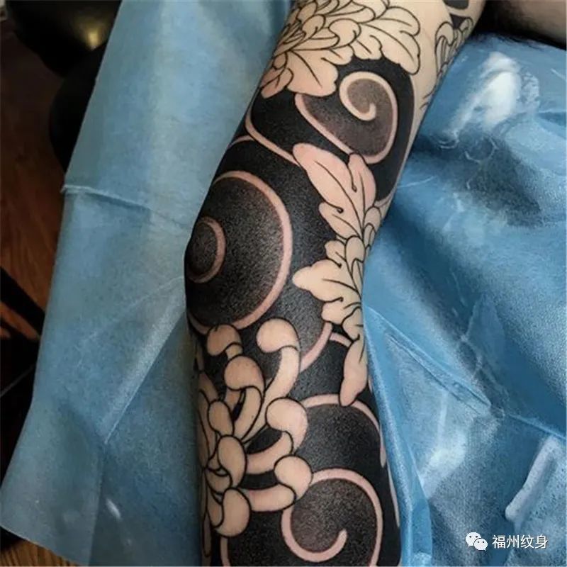 这样的版雾纹身,喜欢吗?