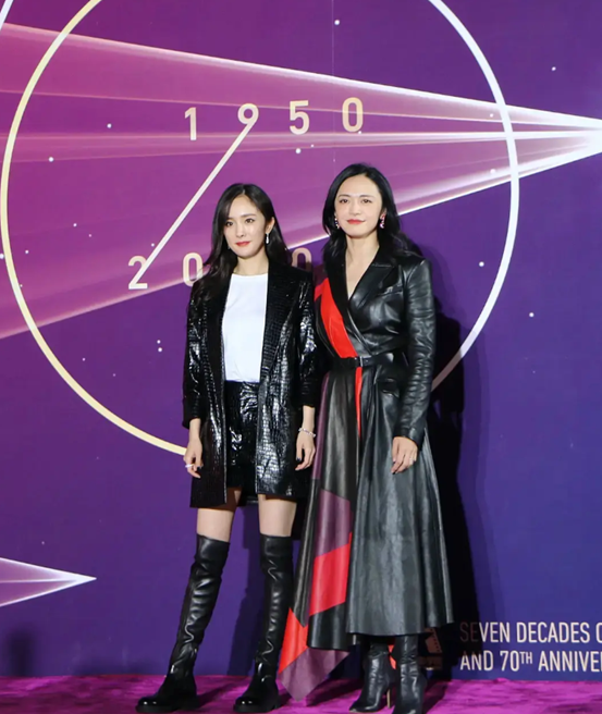 周冬雨|北电校庆群像：杨紫脸肿腿粗，关晓彤长腿惊艳，周冬雨展影后风采